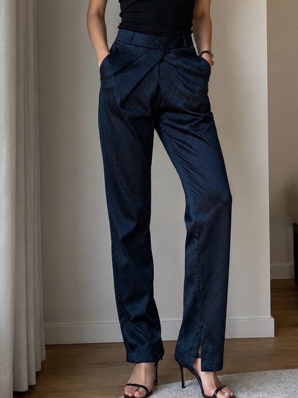 Giorgio Armani Brand New Dark Blue Silk Tapered Pants Trousers Size EU36